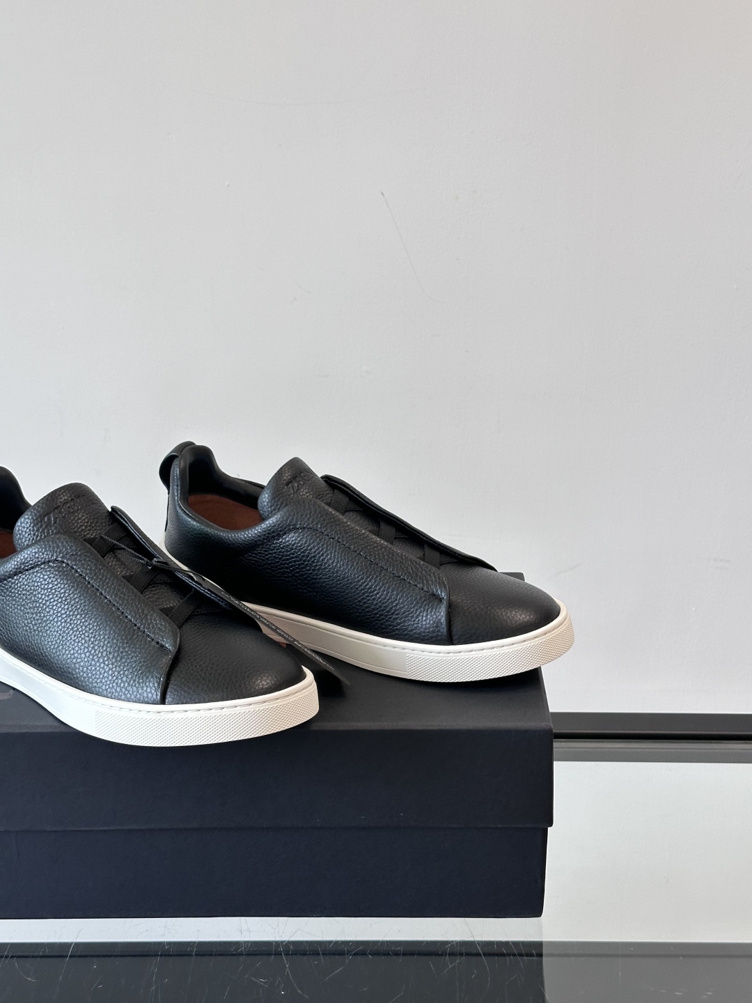 ZEGNA 杰尼亚 奢华休闲TriPle Stitch™ 2025新款男士休闲鞋，选用进口牛皮打造，丰富