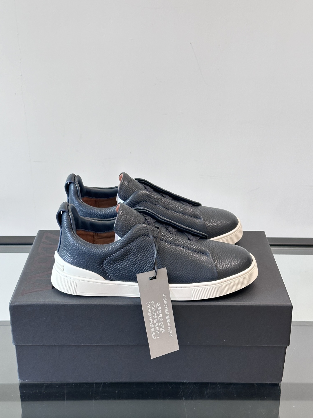 ZEGNA 杰尼亚 奢华休闲TriPle Stitch™ 2025新款男士休闲鞋，选用进口牛皮打造，丰富