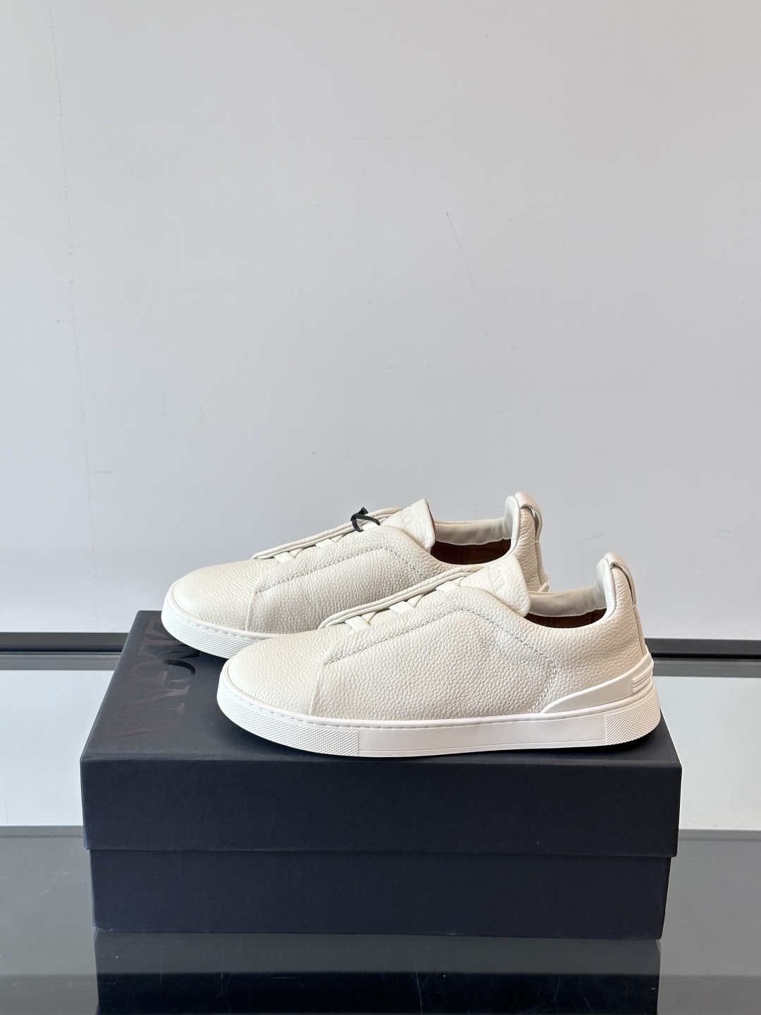 ZEGNA 杰尼亚 奢华休闲TriPle Stitch™ 2025新款男士休闲鞋，选用进口牛皮打造，丰富