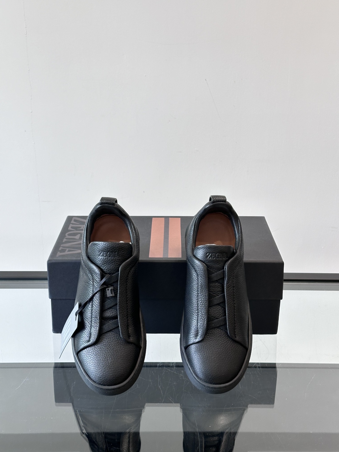 ZEGNA 杰尼亚 奢华休闲TriPle Stitch™ 2025新款男士休闲鞋，选用进口牛皮打造，丰富
