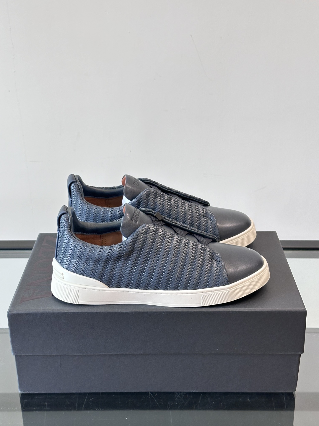 ZEGNA 杰尼亚 奢华休闲TriPle Stitch™ 2025新款男士休闲鞋，选用进口牛皮打造，丰富