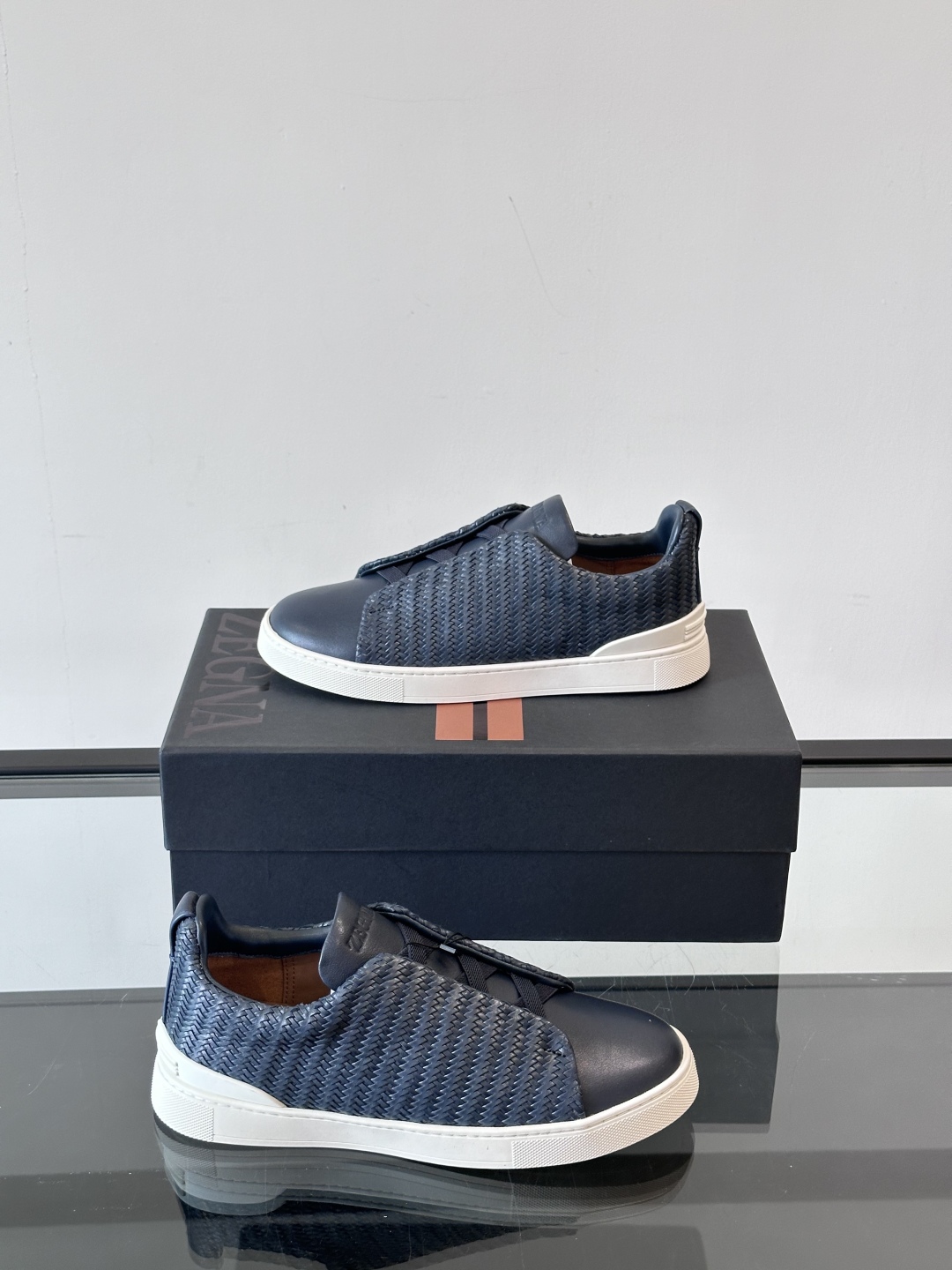 ZEGNA 杰尼亚 奢华休闲TriPle Stitch™ 2025新款男士休闲鞋，选用进口牛皮打造，丰富