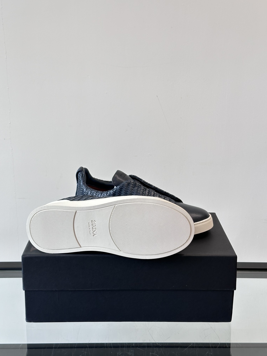 ZEGNA 杰尼亚 奢华休闲TriPle Stitch™ 2025新款男士休闲鞋，选用进口牛皮打造，丰富