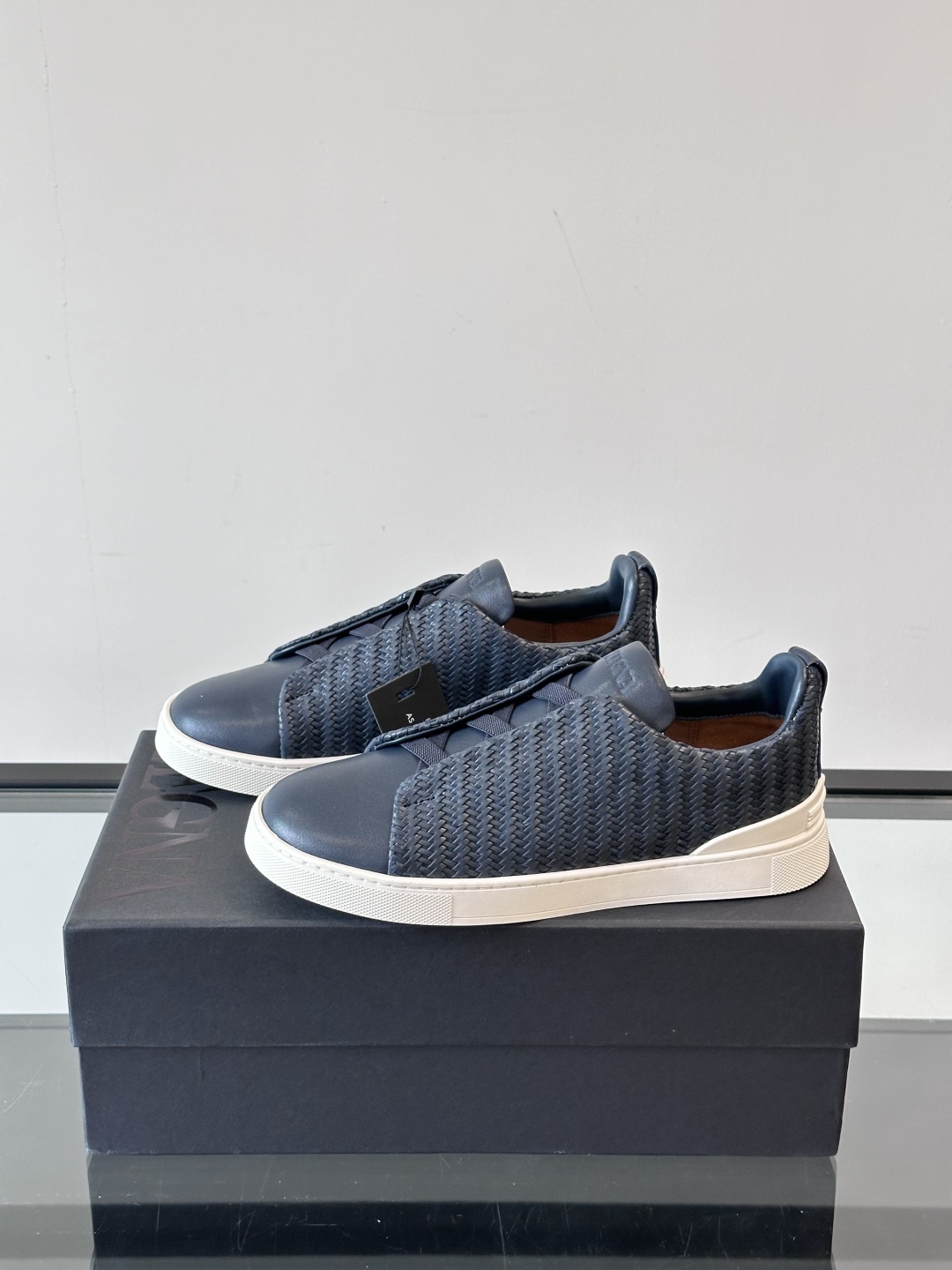 ZEGNA 杰尼亚 奢华休闲TriPle Stitch™ 2025新款男士休闲鞋，选用进口牛皮打造，丰富