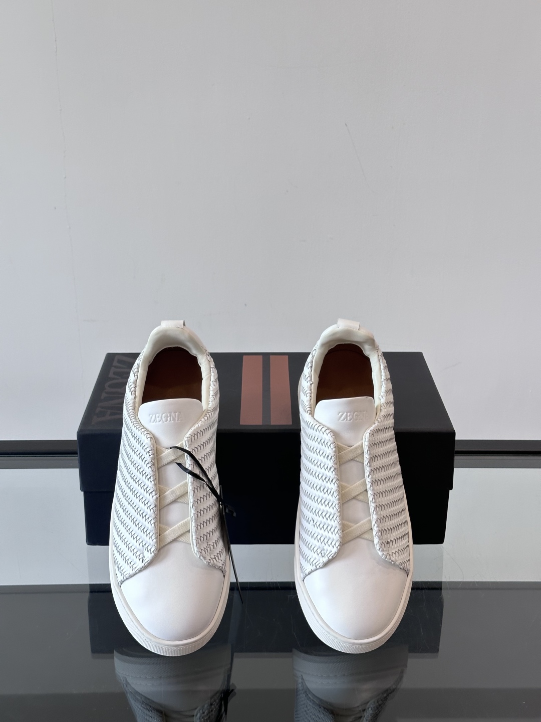 ZEGNA 杰尼亚 奢华休闲TriPle Stitch™ 2025新款男士休闲鞋，选用进口牛皮打造，丰富