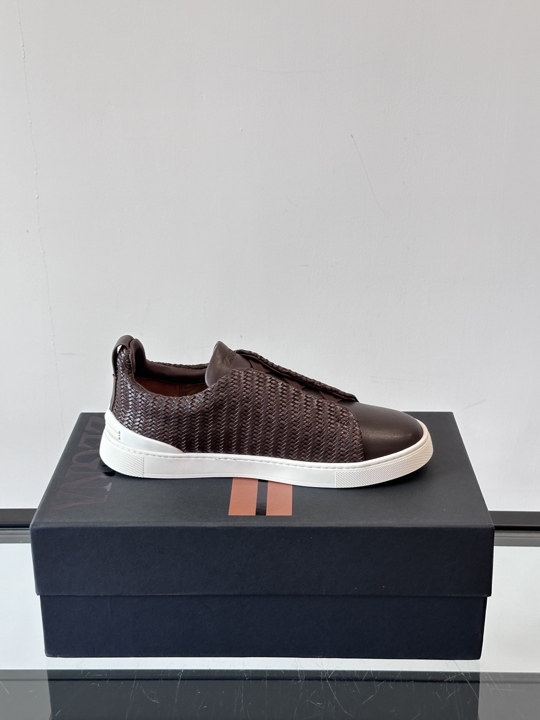 ZEGNA 杰尼亚 奢华休闲TriPle Stitch™ 2025新款男士休闲鞋，选用进口牛皮打造，丰富