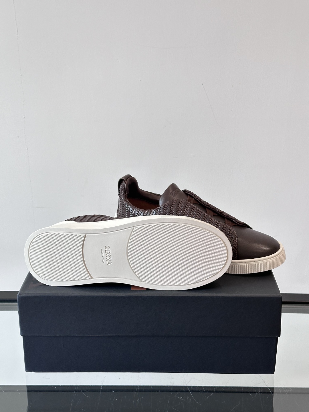 ZEGNA 杰尼亚 奢华休闲TriPle Stitch™ 2025新款男士休闲鞋，选用进口牛皮打造，丰富