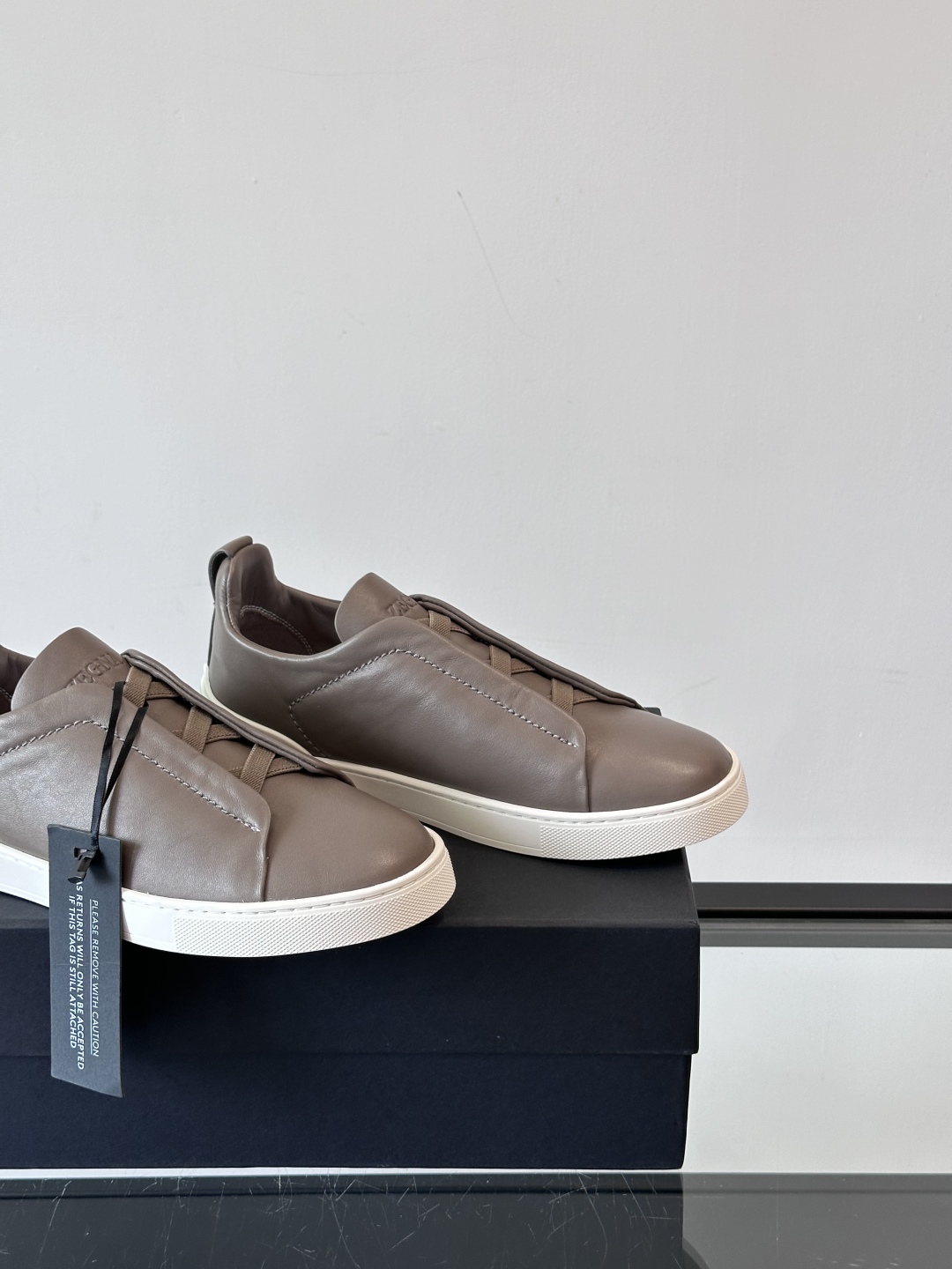 ZEGNA 杰尼亚 奢华休闲TriPle Stitch™ 2025新款男士休闲鞋，选用进口牛皮打造，丰富