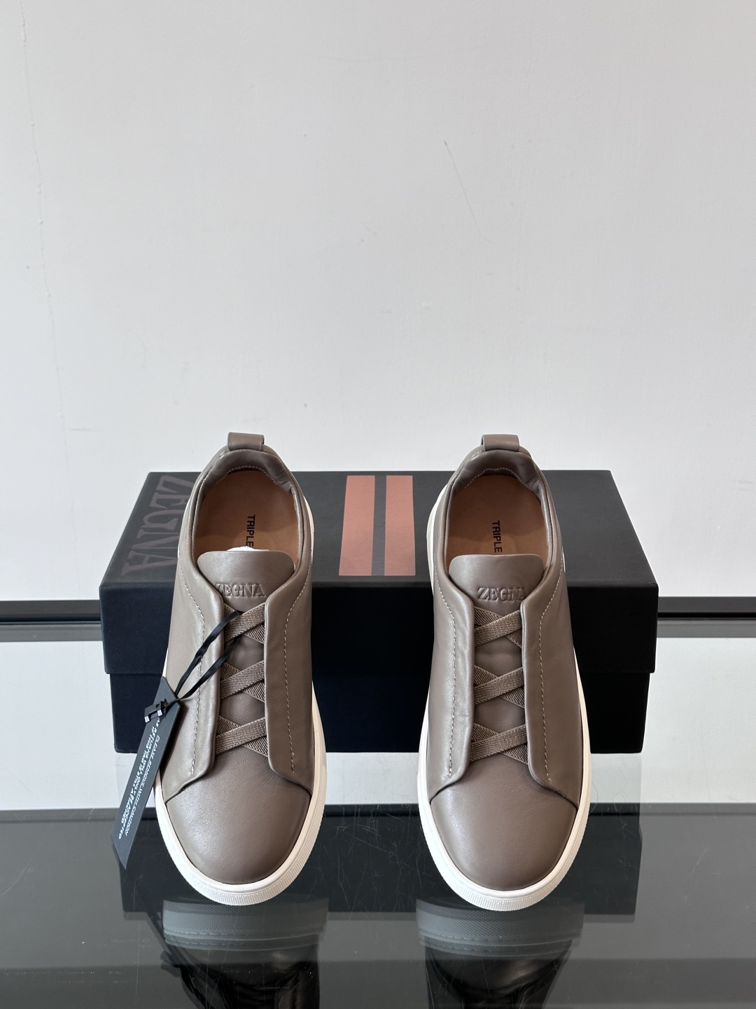 ZEGNA 杰尼亚 奢华休闲TriPle Stitch™ 2025新款男士休闲鞋，选用进口牛皮打造，丰富