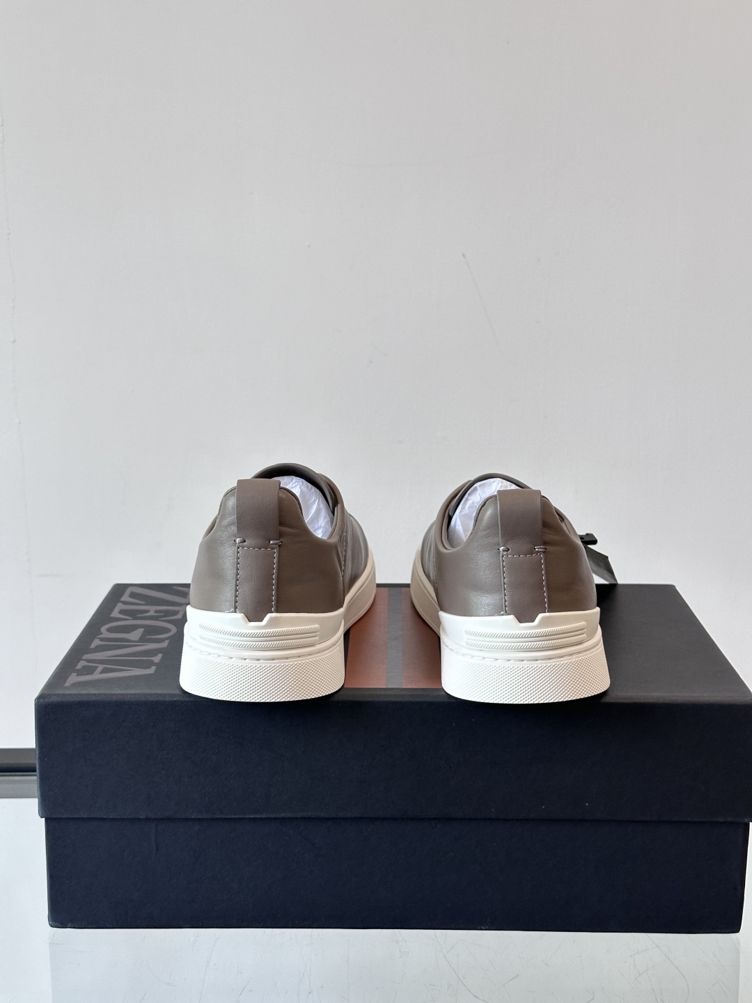 ZEGNA 杰尼亚 奢华休闲TriPle Stitch™ 2025新款男士休闲鞋，选用进口牛皮打造，丰富
