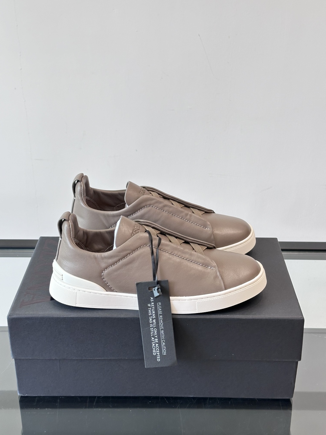 ZEGNA 杰尼亚 奢华休闲TriPle Stitch™ 2025新款男士休闲鞋，选用进口牛皮打造，丰富
