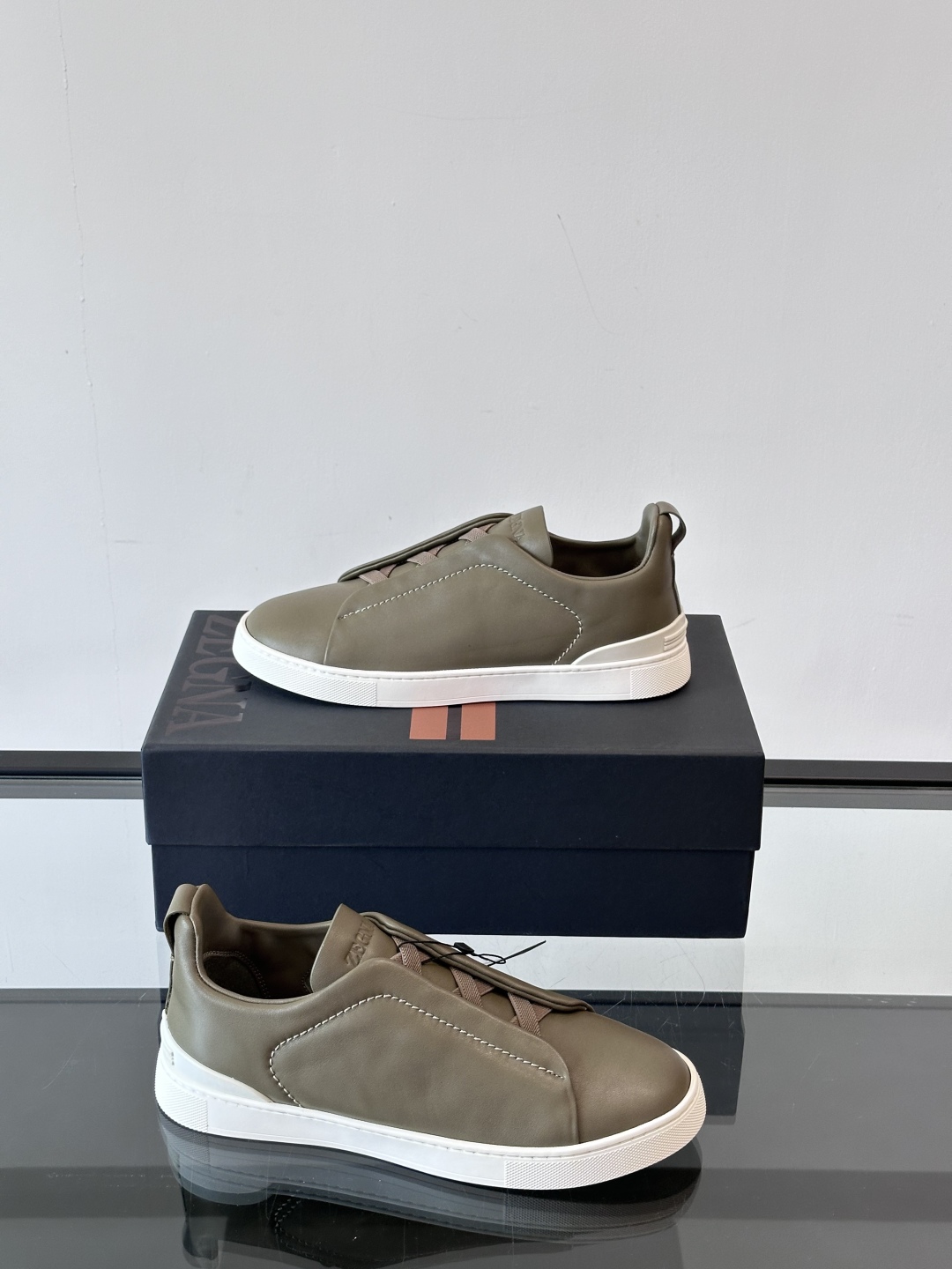 ZEGNA 杰尼亚 奢华休闲TriPle Stitch™ 2025新款男士休闲鞋，选用进口牛皮打造，丰富