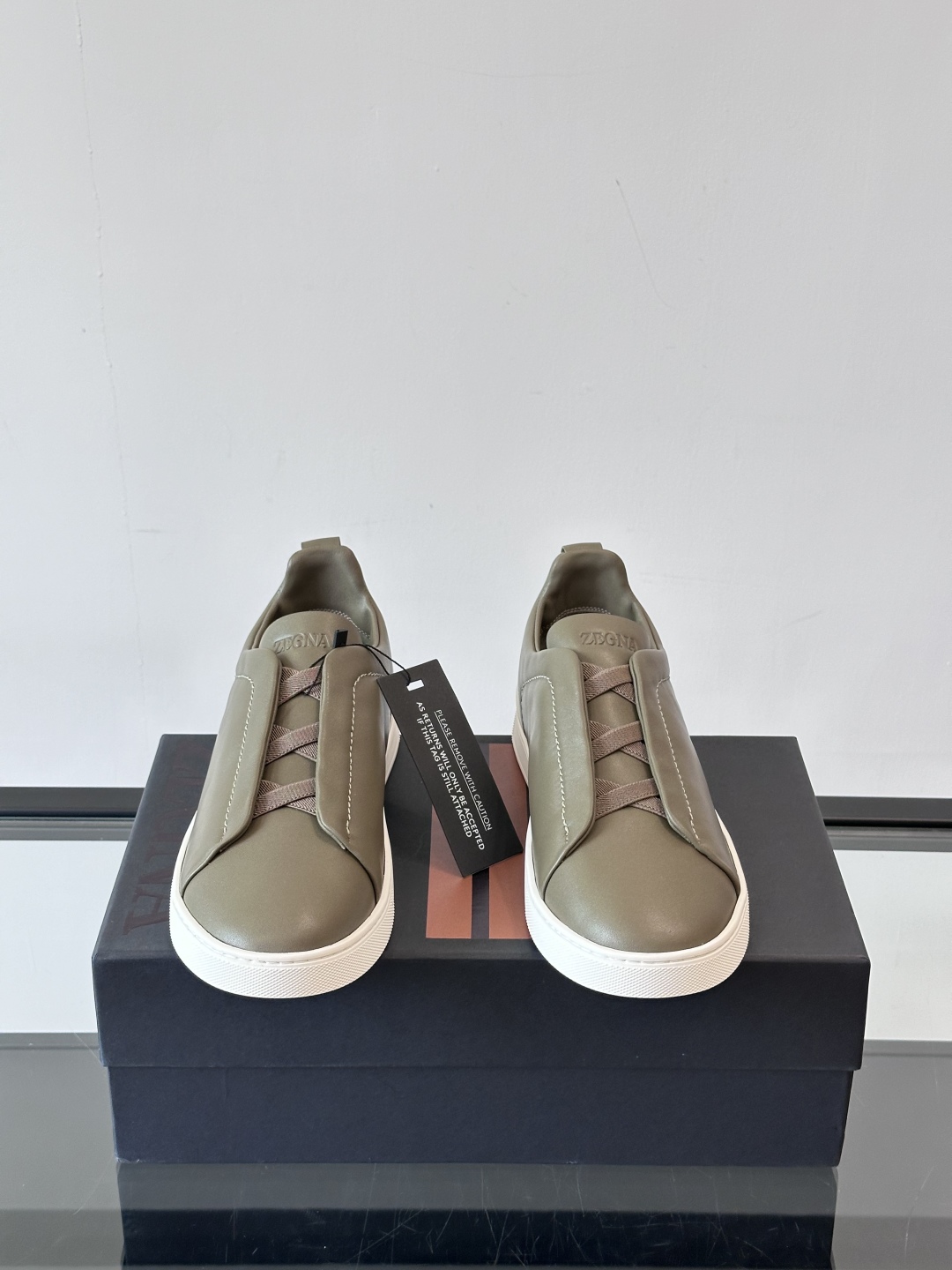 ZEGNA 杰尼亚 奢华休闲TriPle Stitch™ 2025新款男士休闲鞋，选用进口牛皮打造，丰富