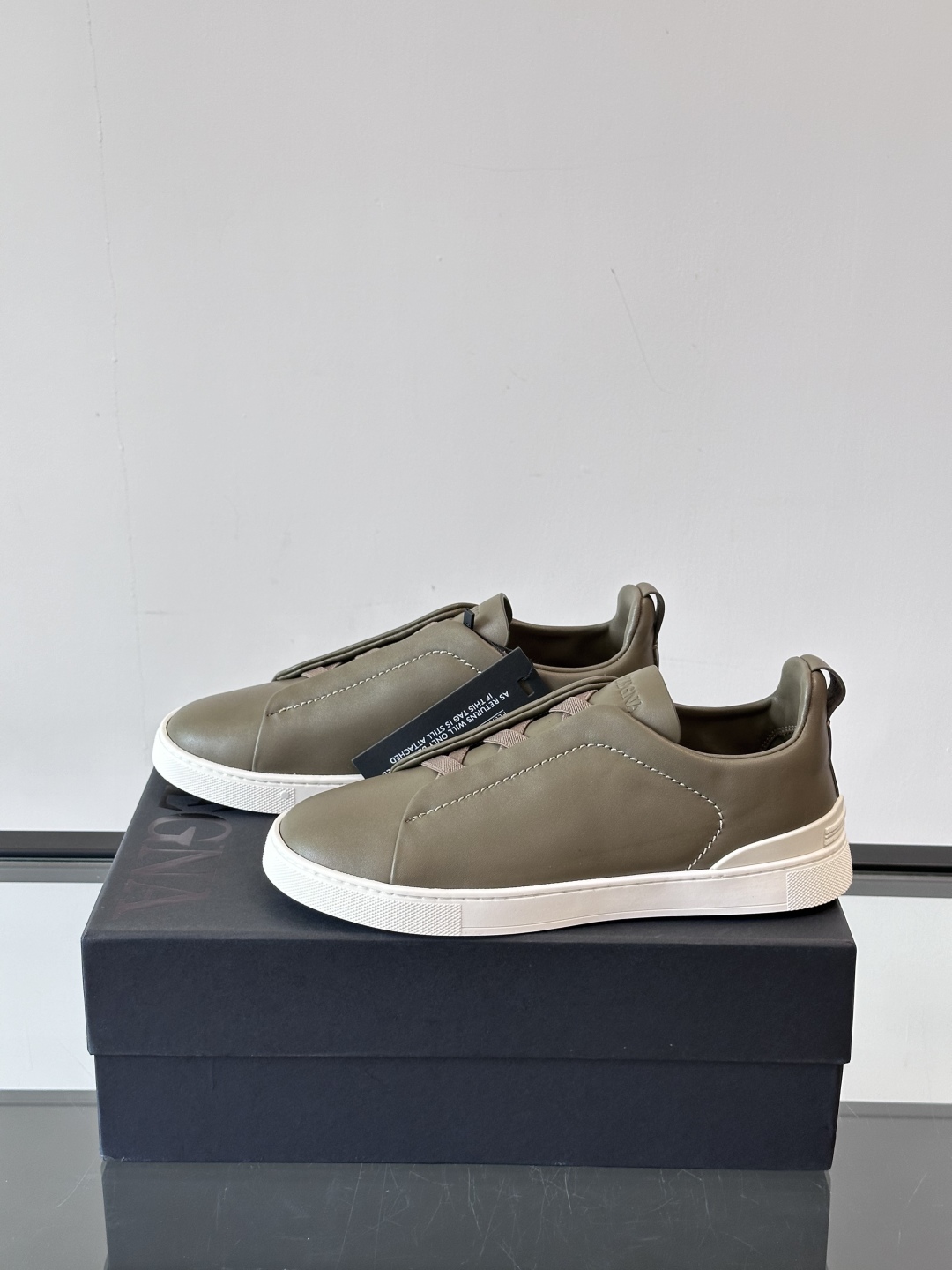 ZEGNA 杰尼亚 奢华休闲TriPle Stitch™ 2025新款男士休闲鞋，选用进口牛皮打造，丰富