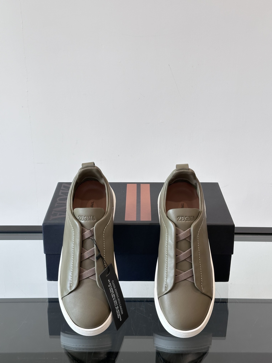 ZEGNA 杰尼亚 奢华休闲TriPle Stitch™ 2025新款男士休闲鞋，选用进口牛皮打造，丰富