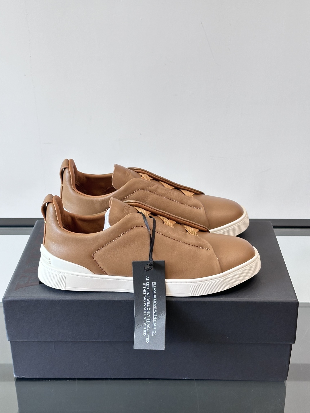 ZEGNA 杰尼亚 奢华休闲TriPle Stitch™ 2025新款男士休闲鞋，选用进口牛皮打造，丰富
