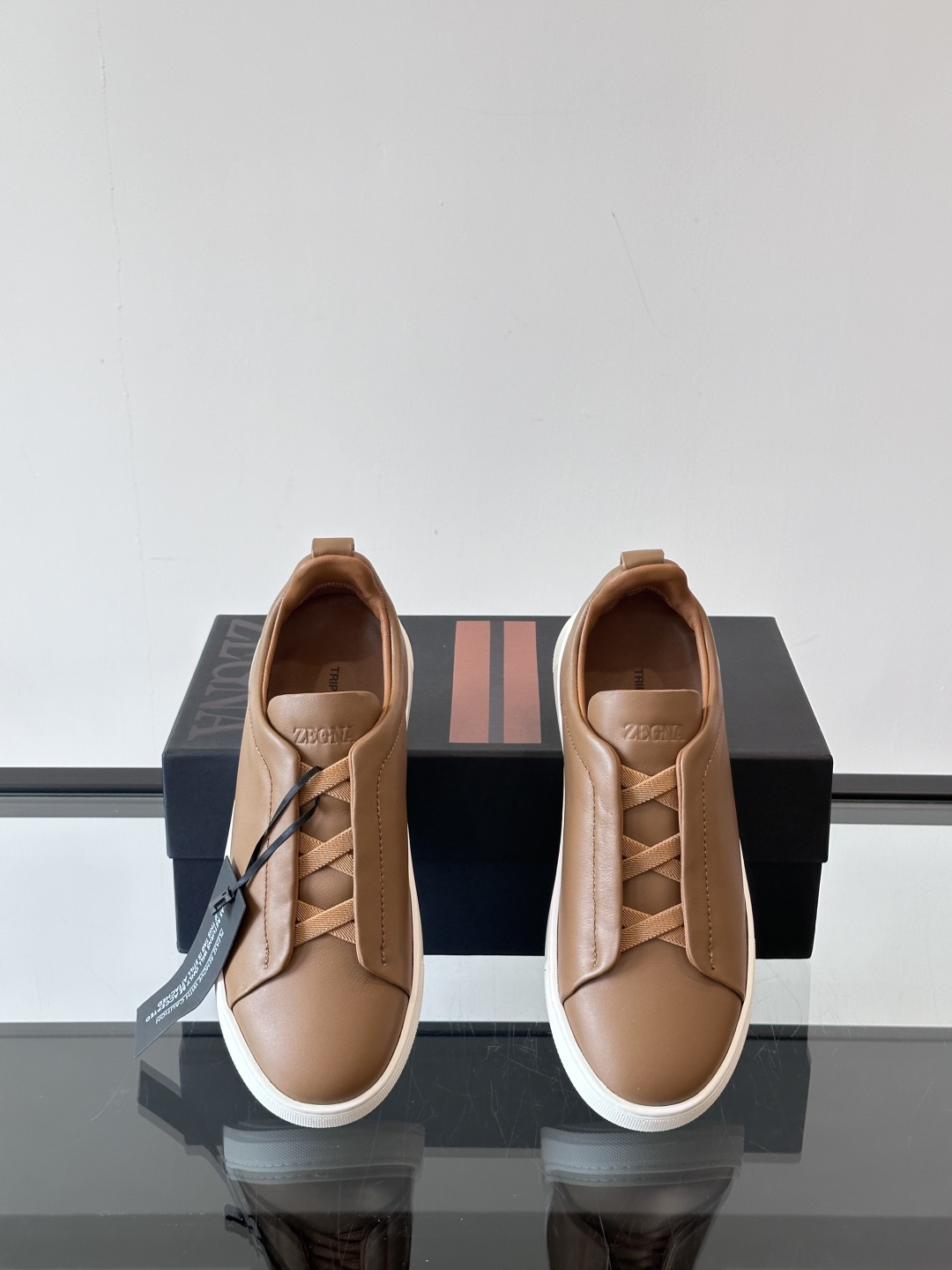 ZEGNA 杰尼亚 奢华休闲TriPle Stitch™ 2025新款男士休闲鞋，选用进口牛皮打造，丰富