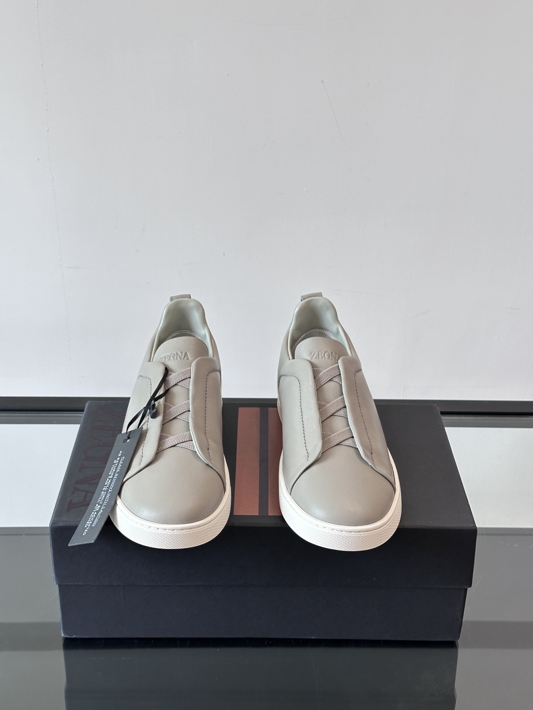 ZEGNA 杰尼亚 奢华休闲TriPle Stitch™ 2025新款男士休闲鞋，选用进口牛皮打造，丰富