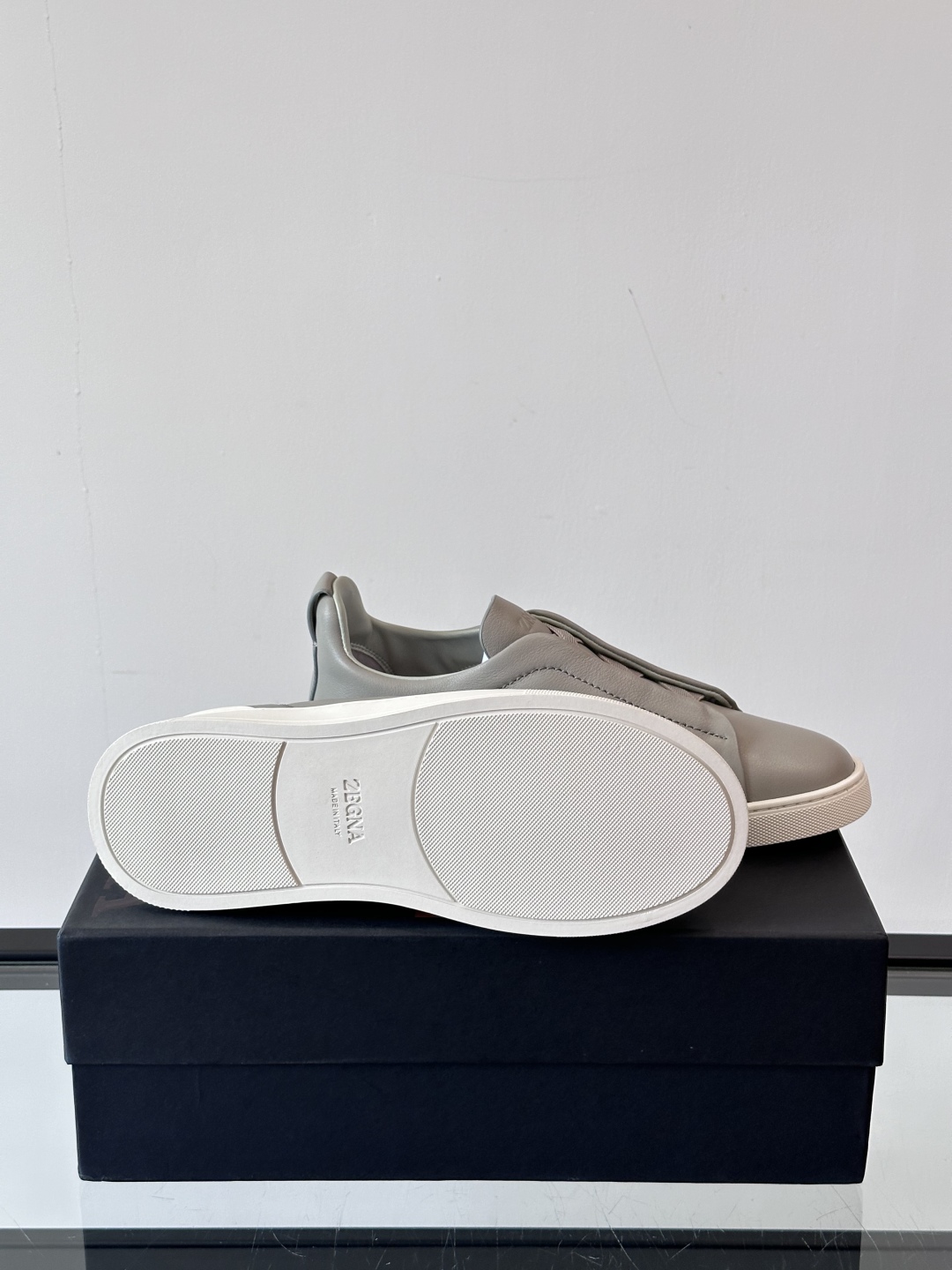 ZEGNA 杰尼亚 奢华休闲TriPle Stitch™ 2025新款男士休闲鞋，选用进口牛皮打造，丰富