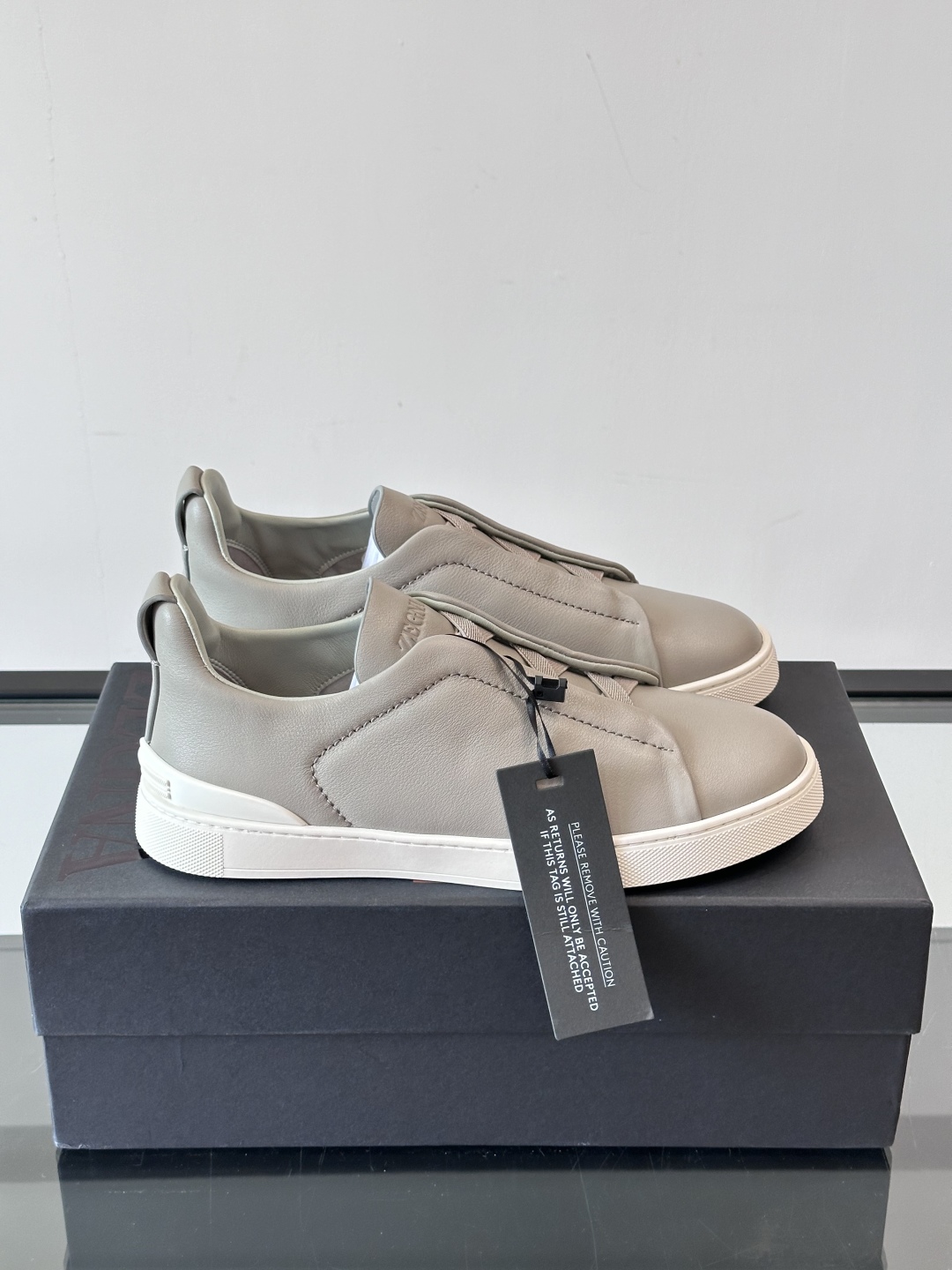 ZEGNA 杰尼亚 奢华休闲TriPle Stitch™ 2025新款男士休闲鞋，选用进口牛皮打造，丰富