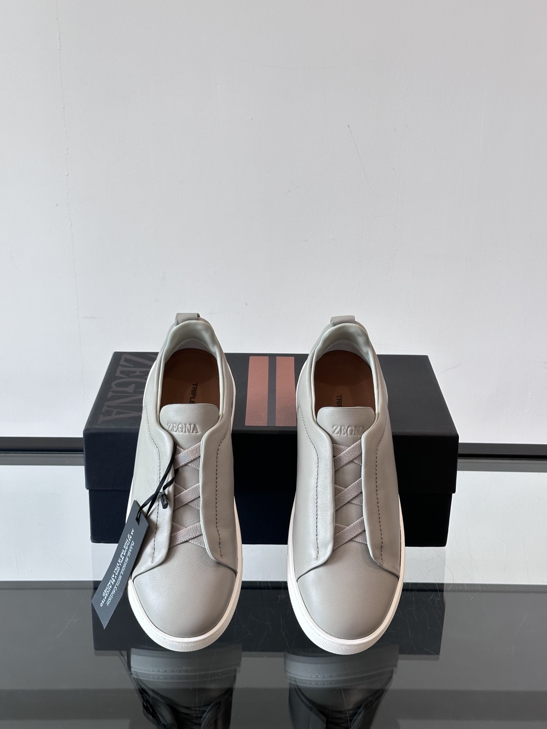 ZEGNA 杰尼亚 奢华休闲TriPle Stitch™ 2025新款男士休闲鞋，选用进口牛皮打造，丰富