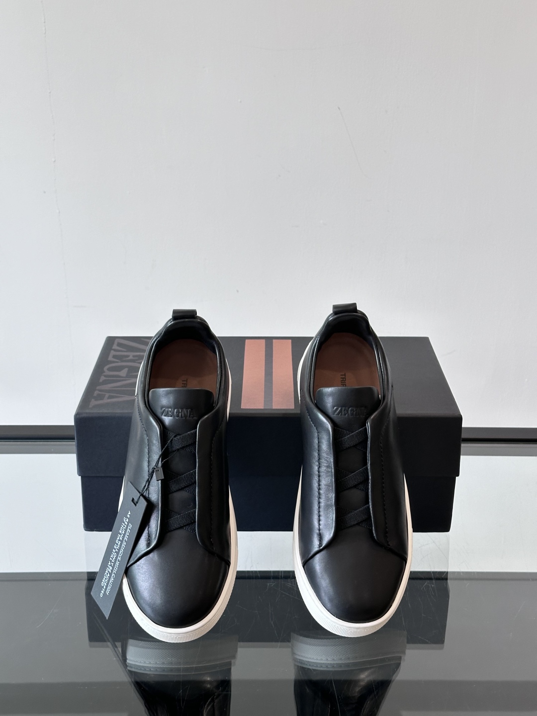 ZEGNA 杰尼亚 奢华休闲TriPle Stitch™ 2025新款男士休闲鞋，选用进口牛皮打造，丰富