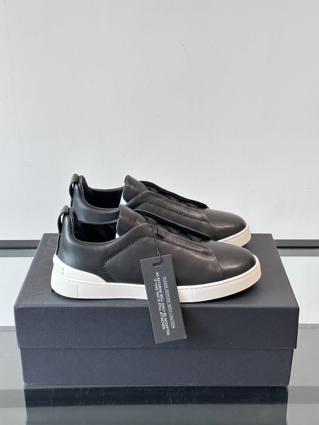 ZEGNA 杰尼亚 奢华休闲TriPle Stitch™ 2025新款男士休闲鞋，选用进口牛皮打造，丰富