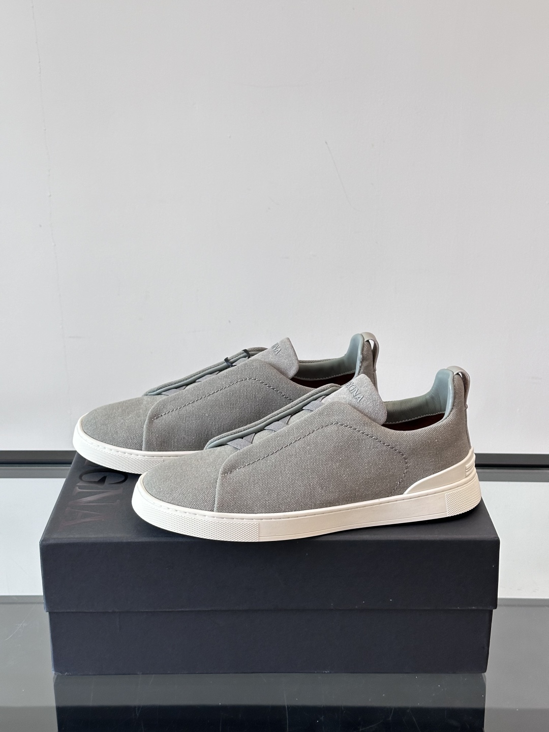 ZEGNA 杰尼亚 奢华休闲TriPle Stitch™ 2025新款男士休闲鞋，选用进口水洗牛仔面料打