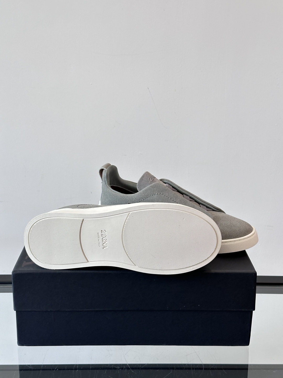 ZEGNA 杰尼亚 奢华休闲TriPle Stitch™ 2025新款男士休闲鞋，选用进口水洗牛仔面料打