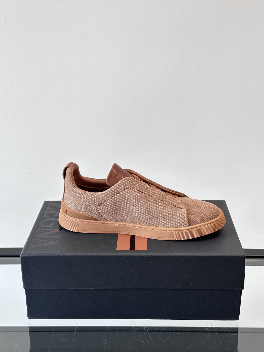 ZEGNA 杰尼亚 奢华休闲TriPle Stitch™ 2025新款男士休闲鞋，选用进口水洗牛仔面料打