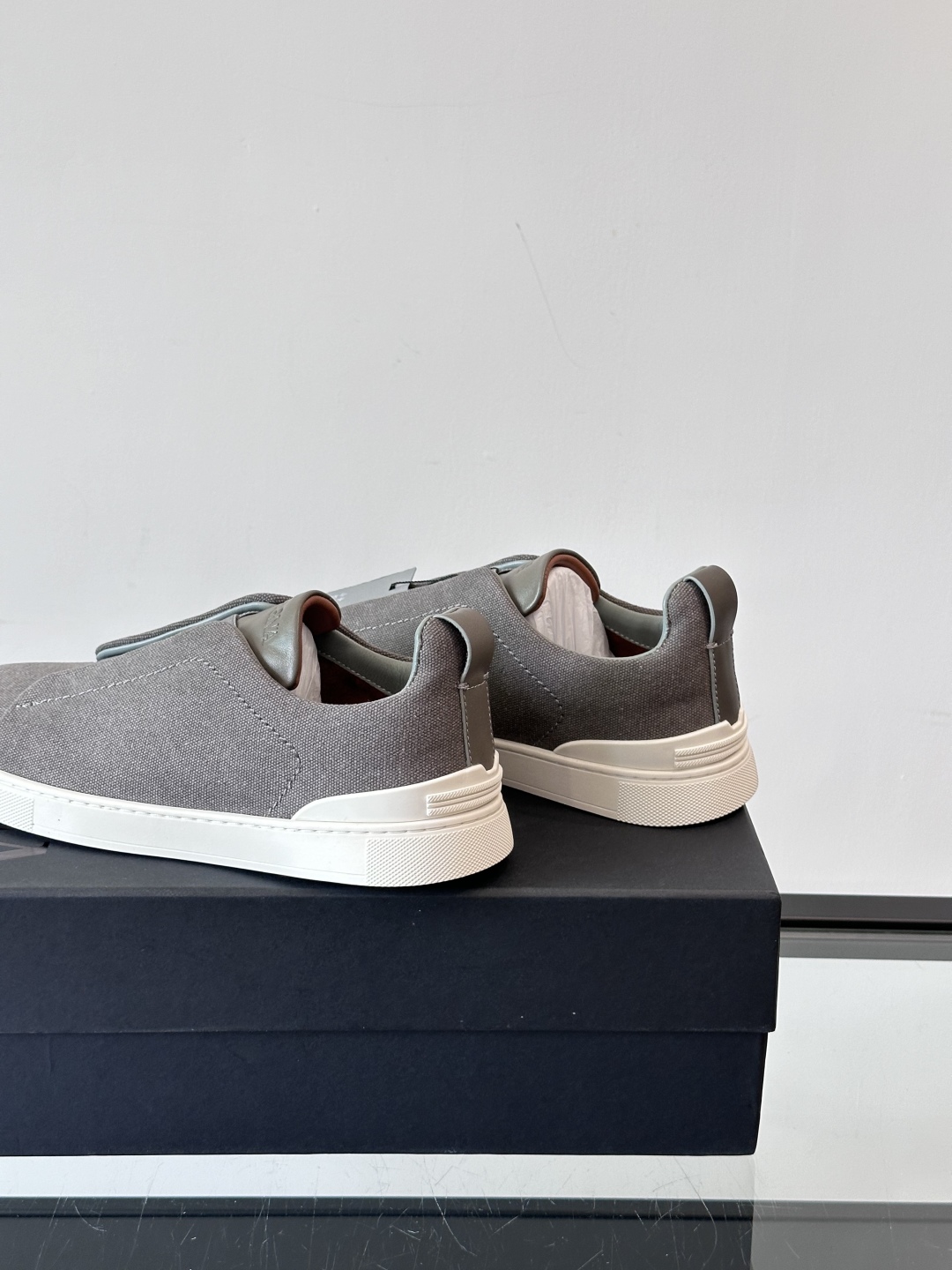 ZEGNA 杰尼亚 奢华休闲TriPle Stitch™ 2025新款男士休闲鞋，选用进口水洗牛仔面料打