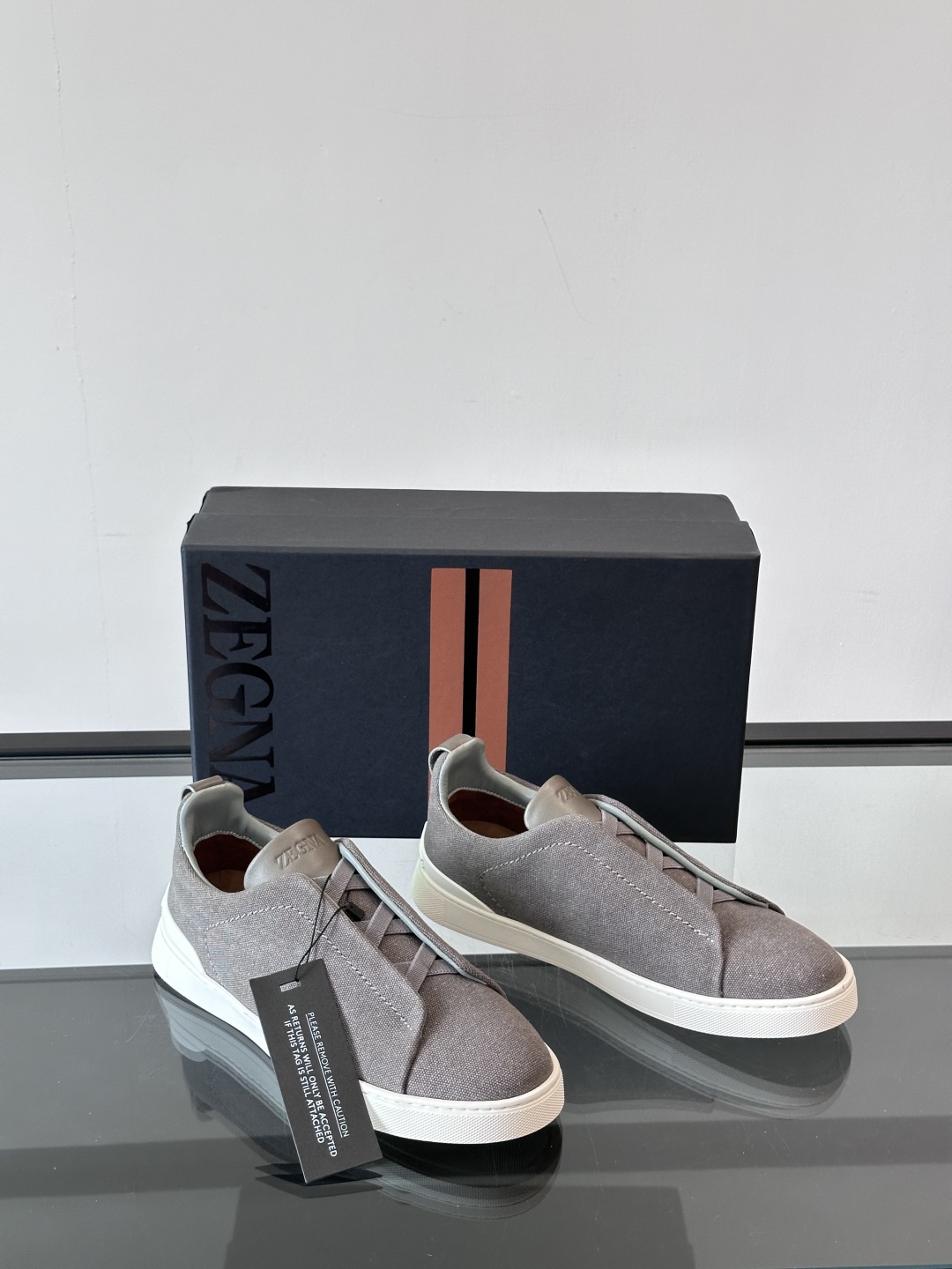 ZEGNA 杰尼亚 奢华休闲TriPle Stitch™ 2025新款男士休闲鞋，选用进口水洗牛仔面料打