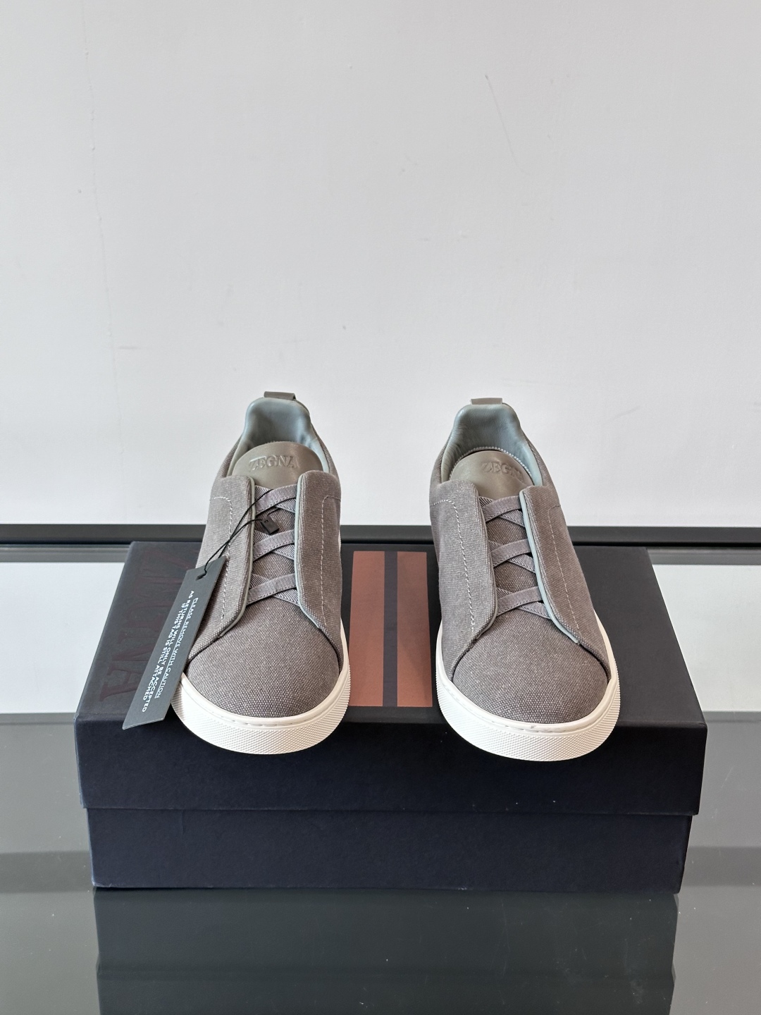 ZEGNA 杰尼亚 奢华休闲TriPle Stitch™ 2025新款男士休闲鞋，选用进口水洗牛仔面料打