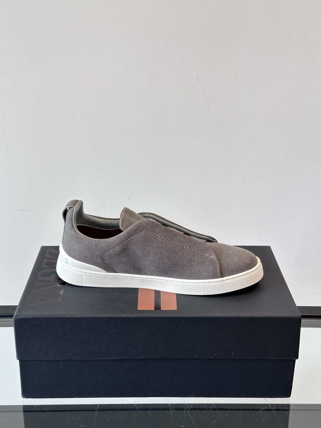 ZEGNA 杰尼亚 奢华休闲TriPle Stitch™ 2025新款男士休闲鞋，选用进口水洗牛仔面料打