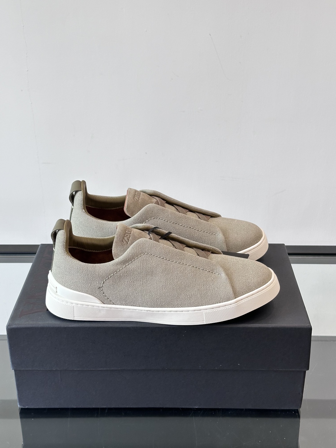 ZEGNA 杰尼亚 奢华休闲TriPle Stitch™ 2025新款男士休闲鞋，选用进口水洗牛仔面料打