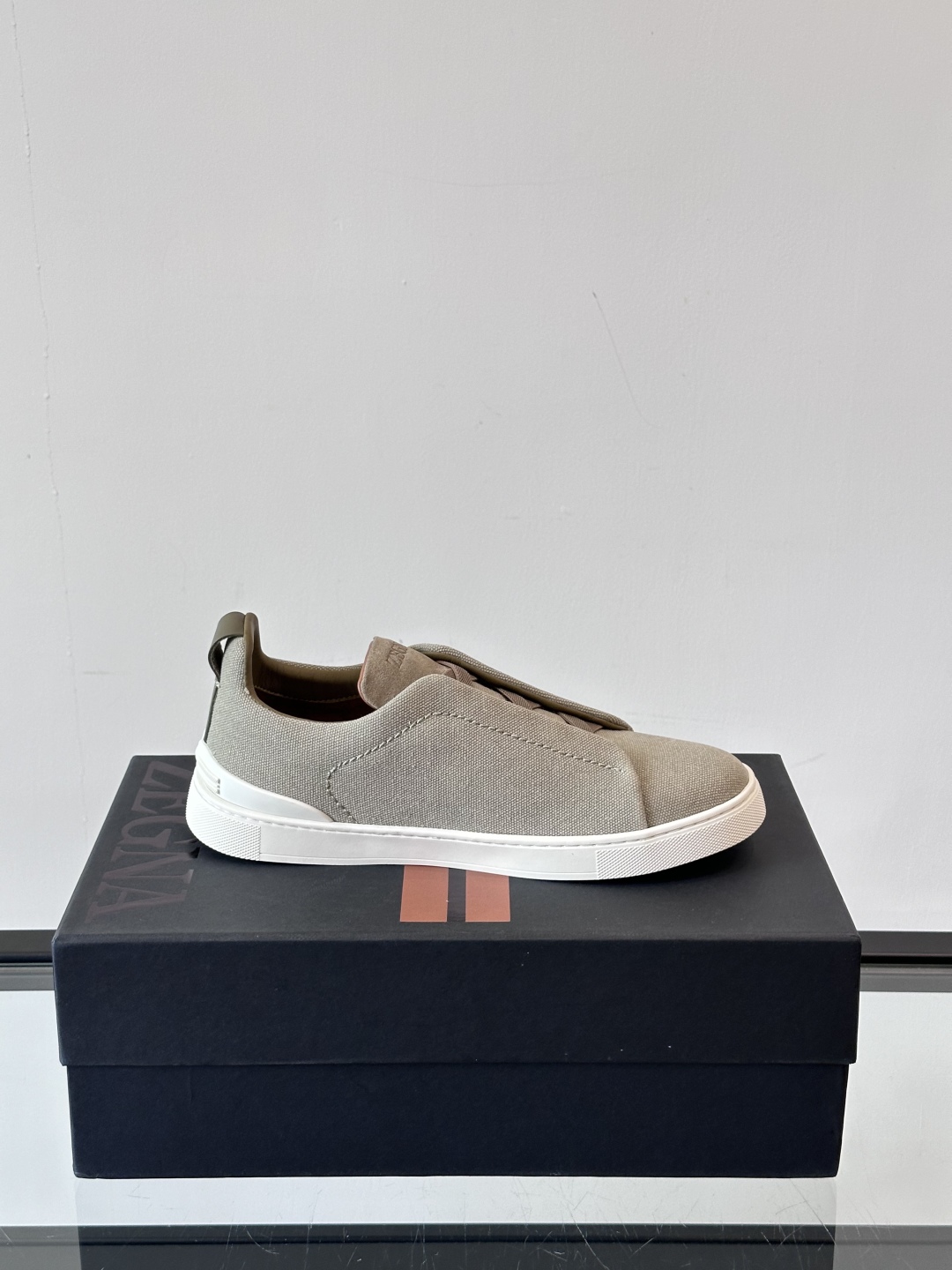 ZEGNA 杰尼亚 奢华休闲TriPle Stitch™ 2025新款男士休闲鞋，选用进口水洗牛仔面料打