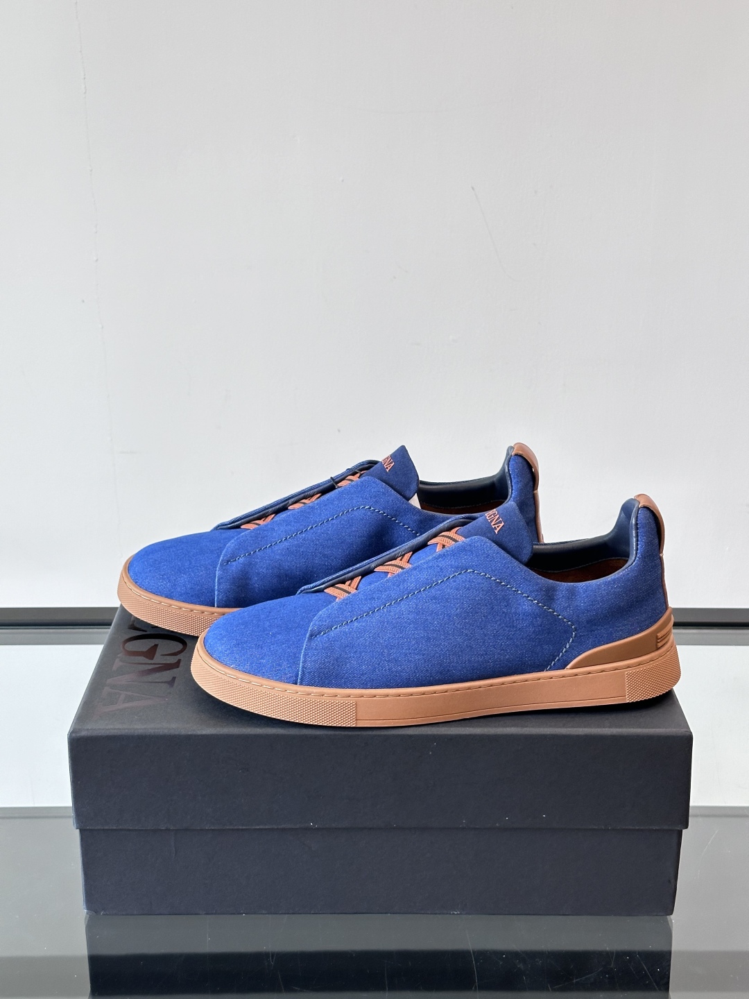 ZEGNA 杰尼亚 奢华休闲TriPle Stitch™ 2025新款男士休闲鞋，选用进口水洗牛仔面料打