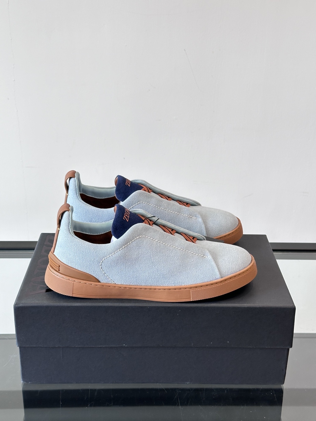 ZEGNA 杰尼亚 奢华休闲TriPle Stitch™ 2025新款男士休闲鞋，选用进口水洗牛仔面料打