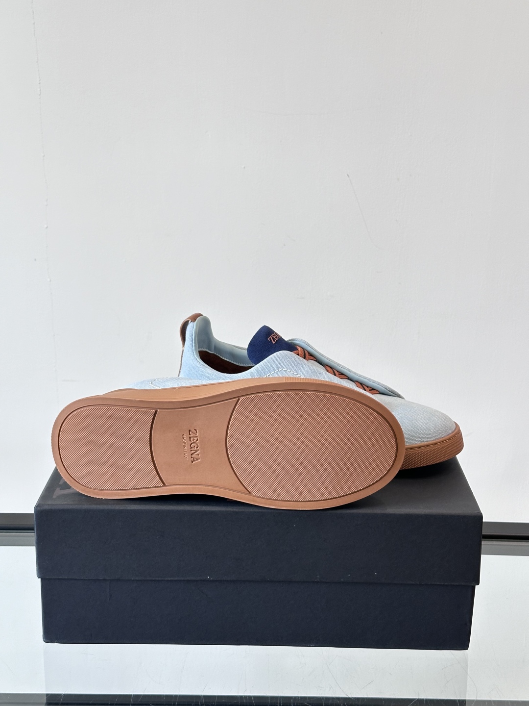 ZEGNA 杰尼亚 奢华休闲TriPle Stitch™ 2025新款男士休闲鞋，选用进口水洗牛仔面料打