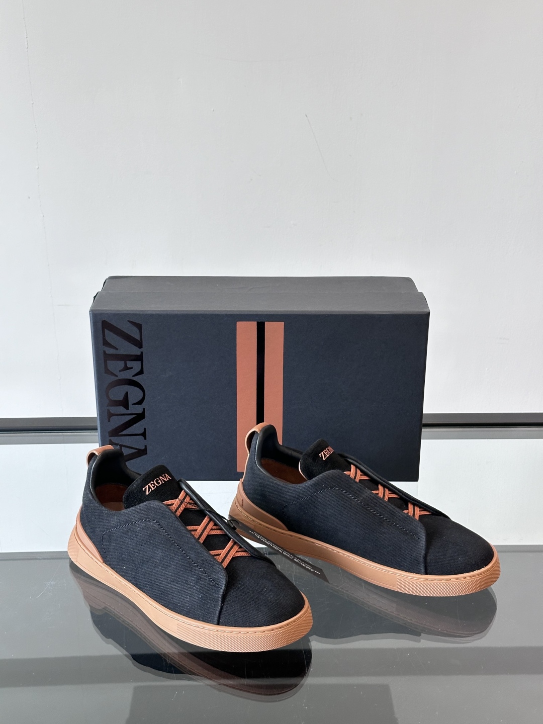 ZEGNA 杰尼亚 奢华休闲TriPle Stitch™ 2025新款男士休闲鞋，选用进口水洗牛仔面料打