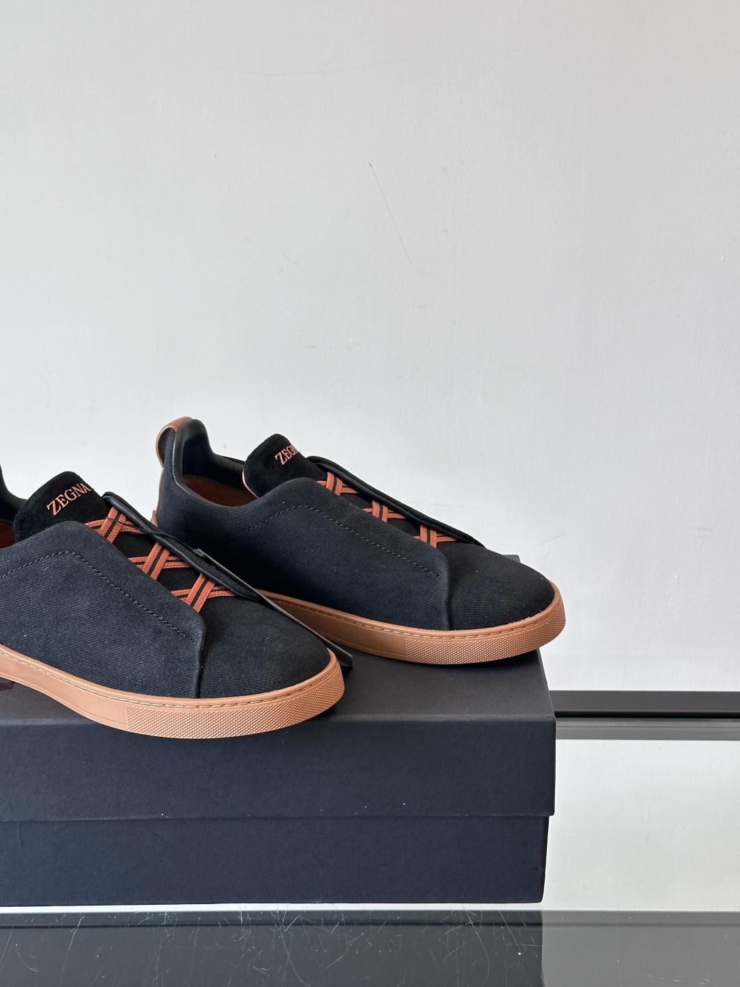 ZEGNA 杰尼亚 奢华休闲TriPle Stitch™ 2025新款男士休闲鞋，选用进口水洗牛仔面料打