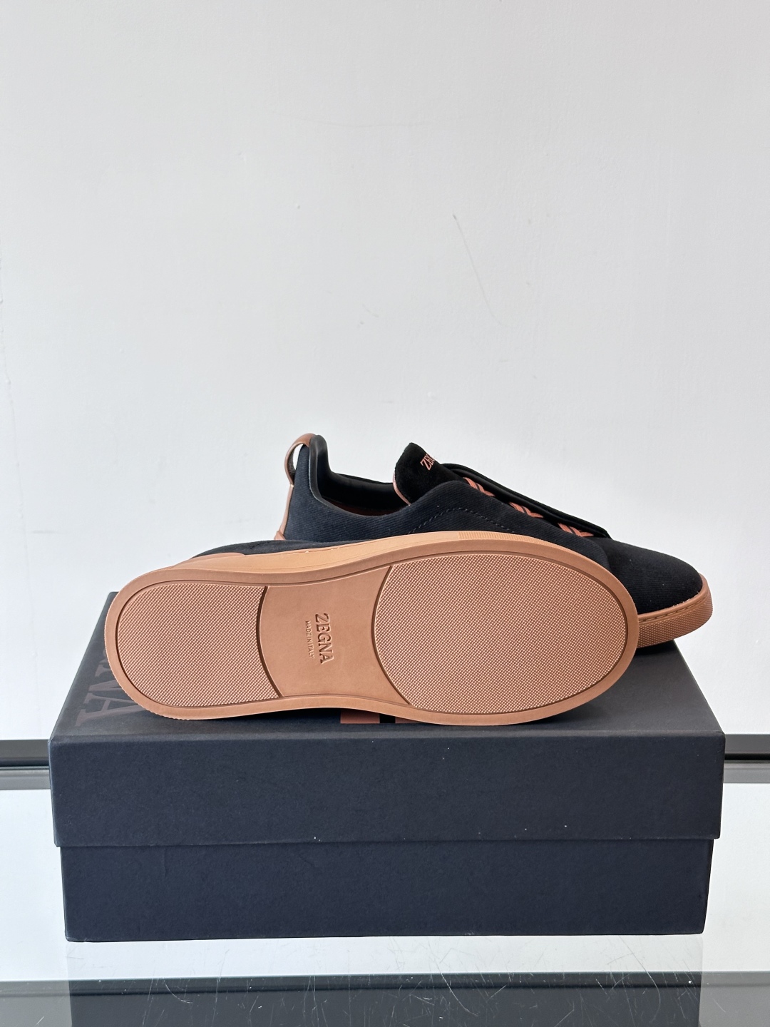 ZEGNA 杰尼亚 奢华休闲TriPle Stitch™ 2025新款男士休闲鞋，选用进口水洗牛仔面料打