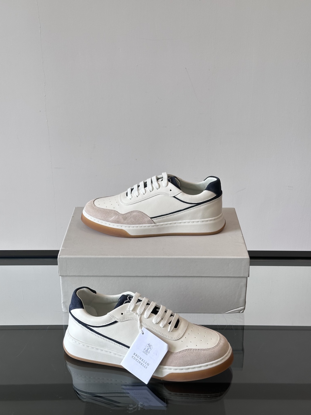 Brunello Cucinelli 春夏新款拼色运动板男鞋 此款运动鞋面料采用意大利进口高丝光水洗翻毛