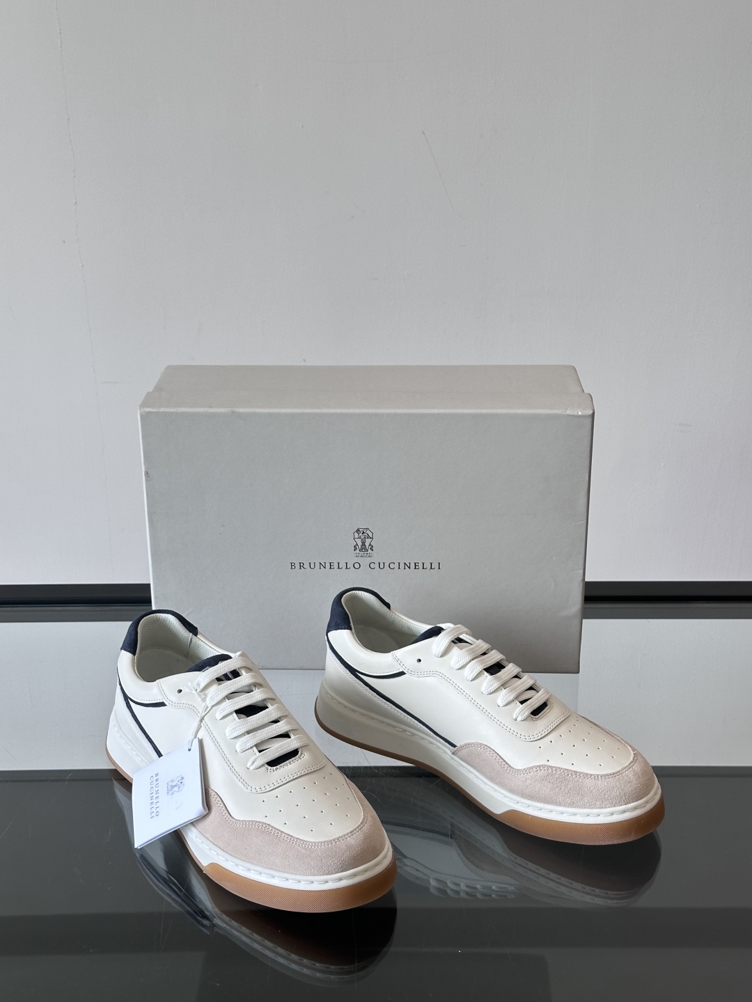 Brunello Cucinelli 春夏新款拼色运动板男鞋 此款运动鞋面料采用意大利进口高丝光水洗翻毛