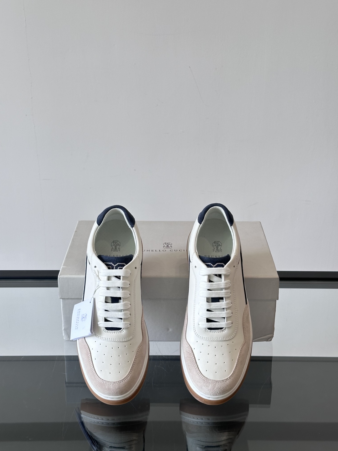 Brunello Cucinelli 春夏新款拼色运动板男鞋 此款运动鞋面料采用意大利进口高丝光水洗翻毛