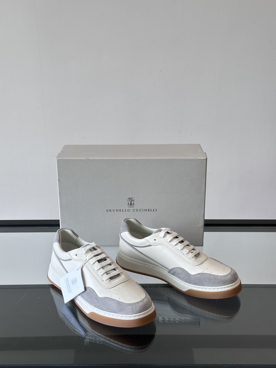Brunello Cucinelli 春夏新款拼色运动板男鞋 此款运动鞋面料采用意大利进口高丝光水洗翻毛