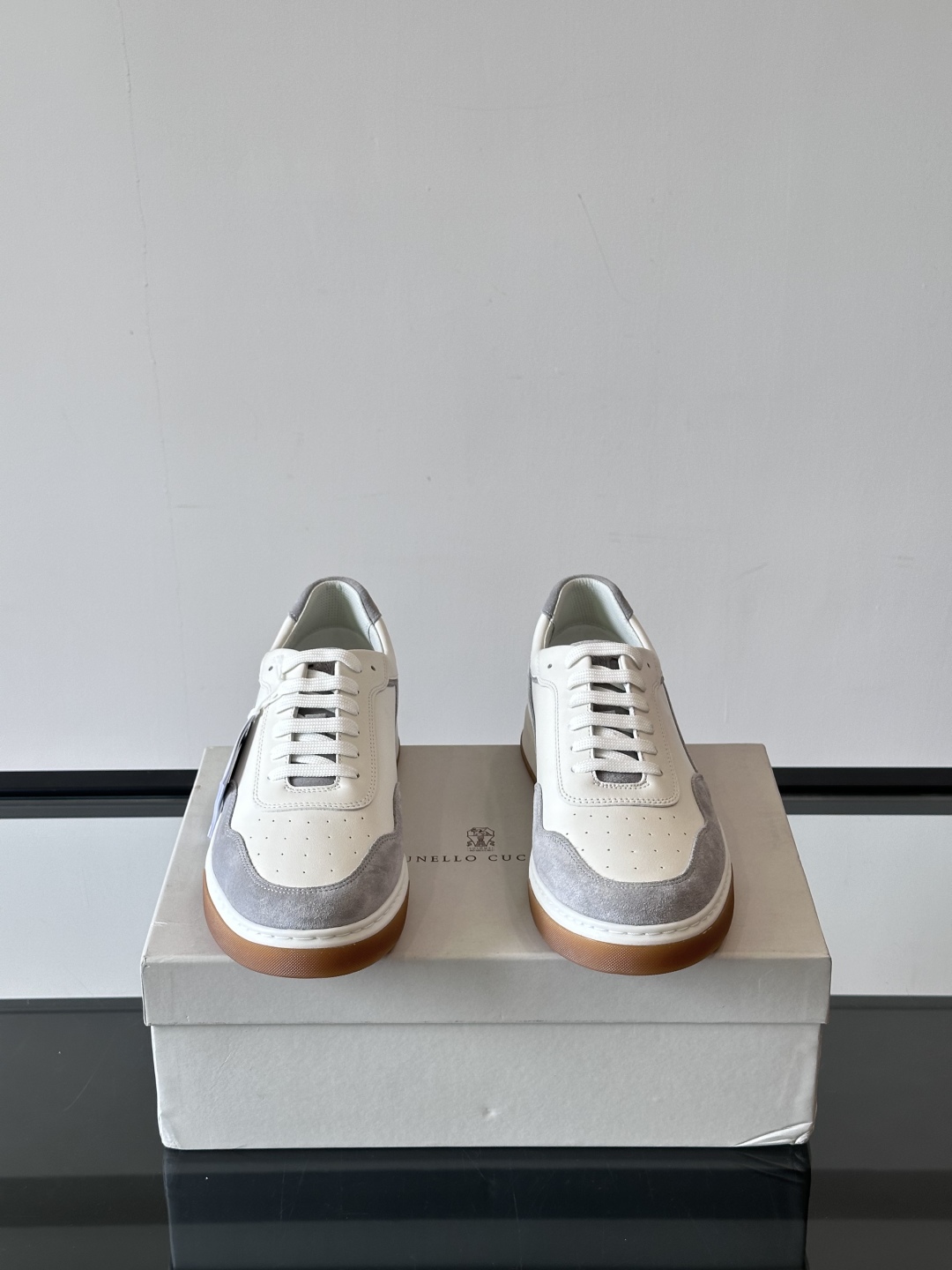 Brunello Cucinelli 春夏新款拼色运动板男鞋 此款运动鞋面料采用意大利进口高丝光水洗翻毛