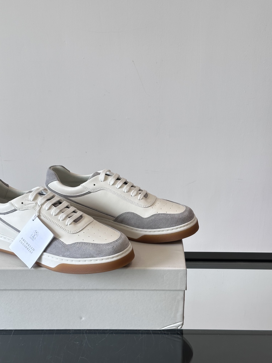 Brunello Cucinelli 春夏新款拼色运动板男鞋 此款运动鞋面料采用意大利进口高丝光水洗翻毛