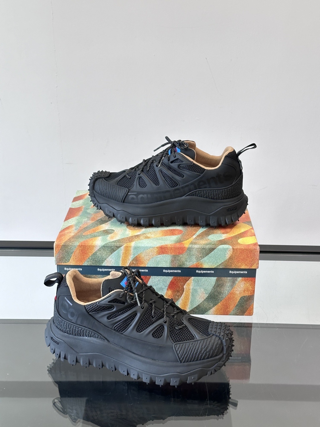 MONCLER✖️SALEHEBEMBURYTrailgriP Amoeba,这双运动鞋,宛如时尚与活力