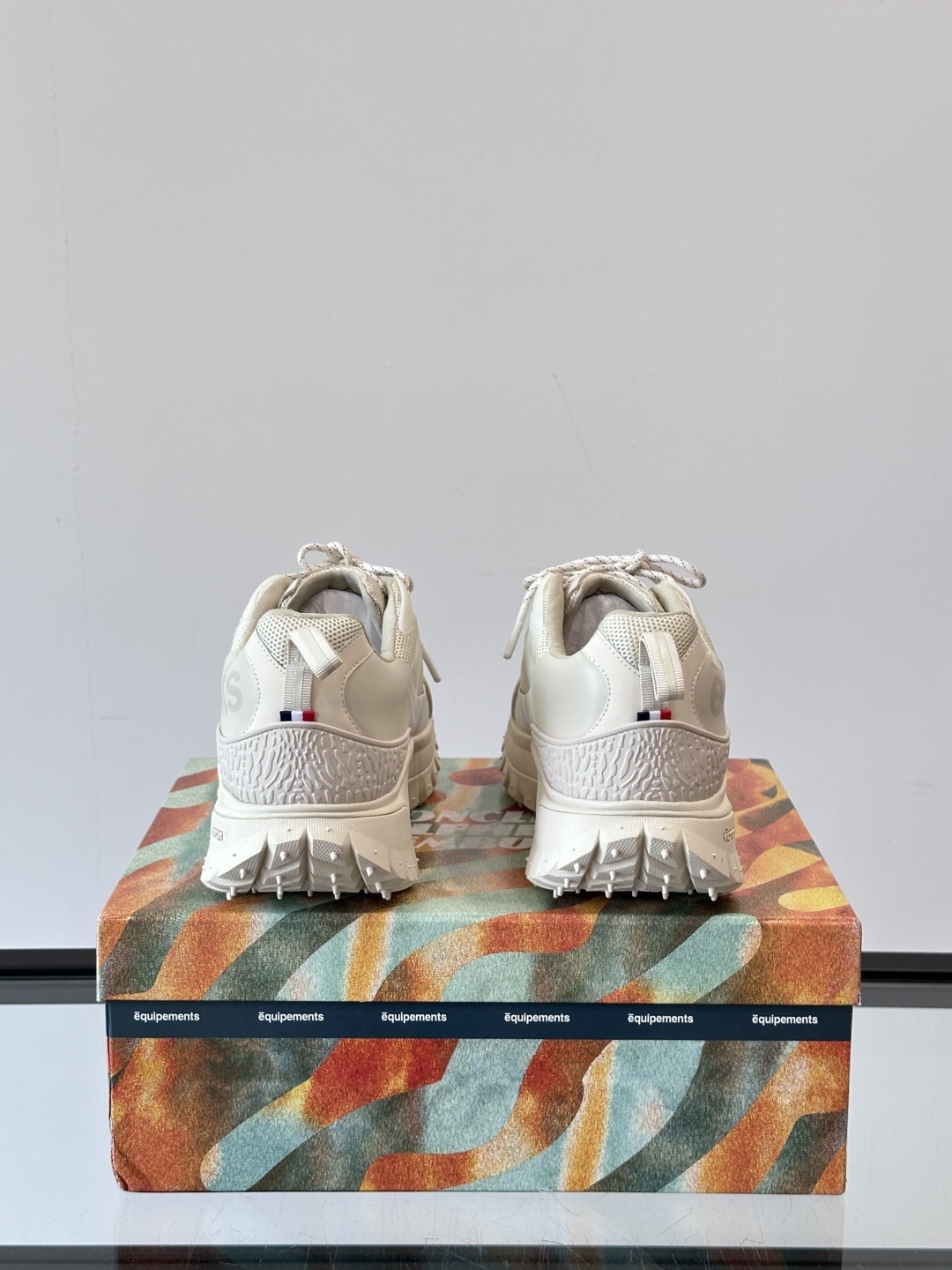 MONCLER✖️SALEHEBEMBURYTrailgriP Amoeba,这双运动鞋,宛如时尚与活力